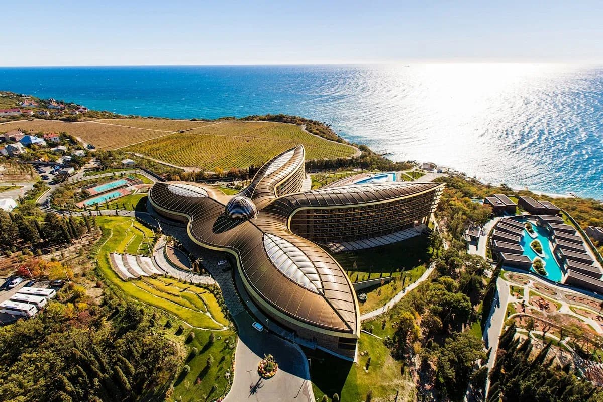 На фото отель Mriya Resort & SPA 5*