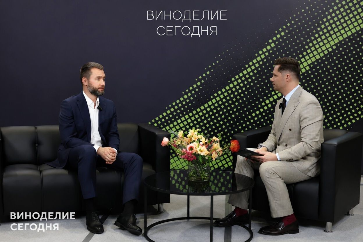 Президент Ассоциации кавистов России, основатель Ratingtelling, руководитель винного направления «Белого мыса» Алексей Соловьёв