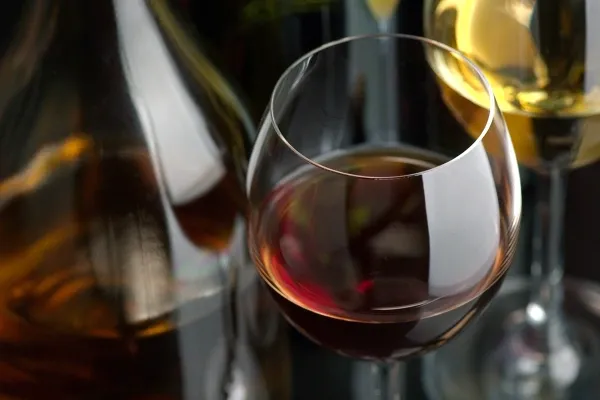 Рейтинг Top100Wine назвал лучшие крепленые вина в России