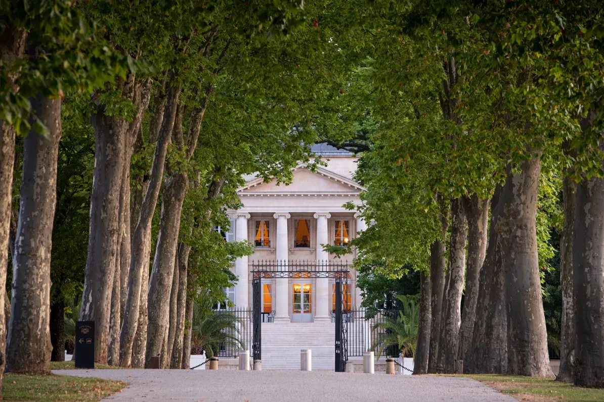 Château Margaux выставит на продажу редкую 12-литровую бутылку вина